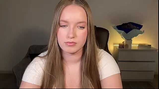 EvaMaddison online show from 05-09-26, 08:45
