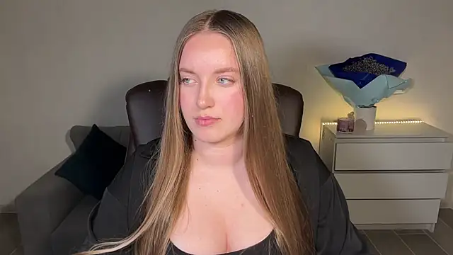 EvaMaddison online show from 06-06-26, 08:58