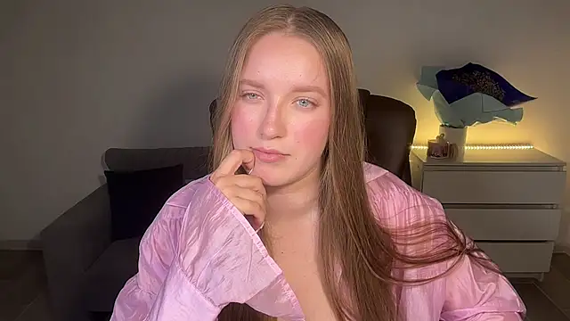 EvaMaddison online show from 07-12-26, 07:15
