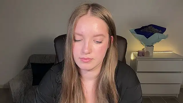 EvaMaddison online show from 05-14-26, 08:28