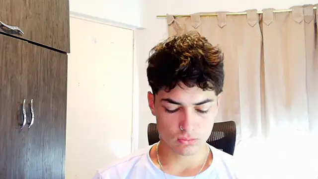 Snapshot of jimmy_class chatting on 02-09-26, 02:04 jimmy class online show from 02-09-26, 02:04