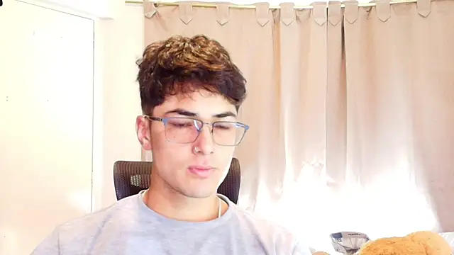 Snapshot of jimmy_class chatting on 02-25-26, 12:49 jimmy class online show from 02-25-26, 12:49