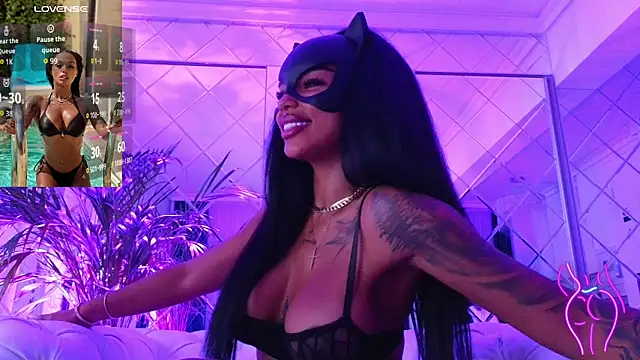 KimiBrown online show from 10-31-25, 12:13