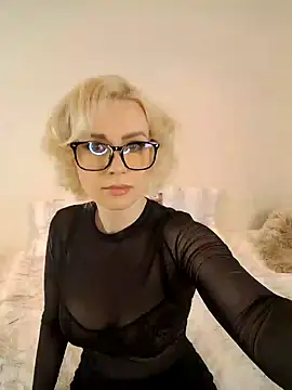 AureliaDoux online show from 02-03-25, 01:51