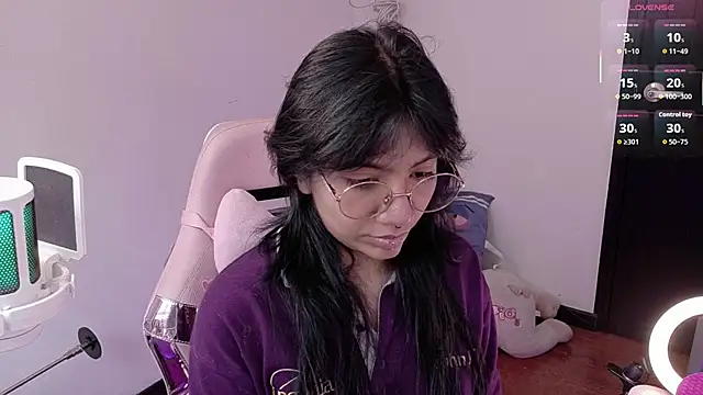 Snapshot of Nami_usagi chatting on 06-22-26, 03:31 Nami usagi online show from 06-22-26, 03:31