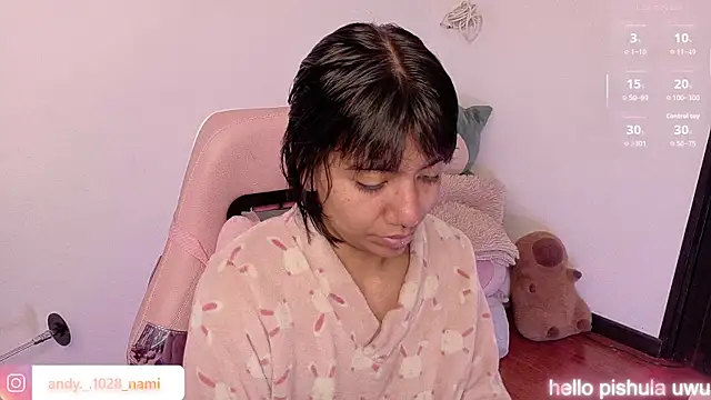 Snapshot of Nami_usagi chatting on 07-05-26, 01:51 Nami usagi online show from 07-05-26, 01:51