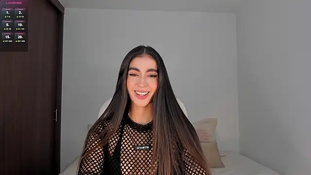 Snapshot of RebeccaBaxter chatting on 02-26-25, 01:36 RebeccaBaxter online show from 02-26-25, 01:36