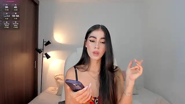 Snapshot of RebeccaBaxter chatting on 09-25-25, 01:00 RebeccaBaxter online show from 09-25-25, 01:00