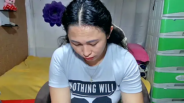 M e c e l online show from 04-22-26, 08:59