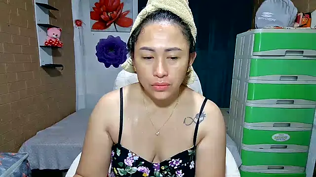 M e c e l online show from 03-26-26, 07:45