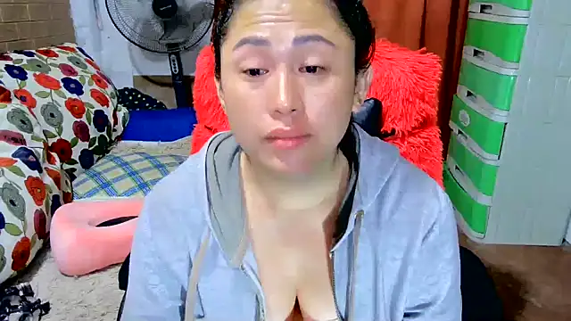 M e c e l online show from 09-25-25, 02:12