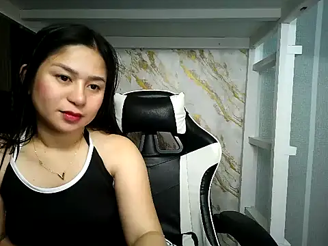 Mia 2022 online show from 11-21-25, 06:23