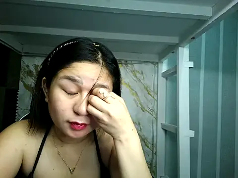 Mia 2022 online show from 10-19-25, 08:06