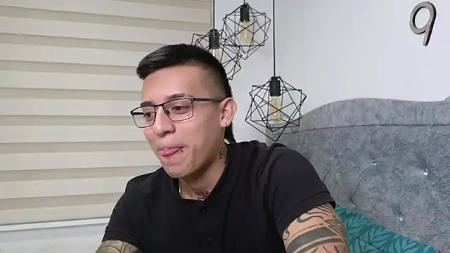 SIXXTOLOVE18 online show from 03-08-26, 06:17