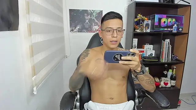 SIXXTOLOVE18 online show from 03-05-25, 07:49