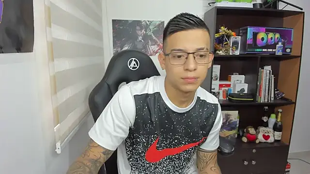 SIXXTOLOVE18 online show from 03-05-25, 04:46