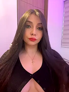 KateLatorre online show from 12-04-25, 09:36