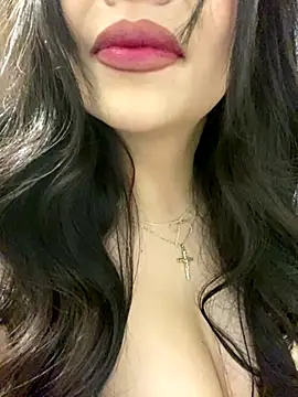 Snapshot of KateLatorre chatting on 09-09-25, 09:13 KateLatorre online show from 09-09-25, 09:13