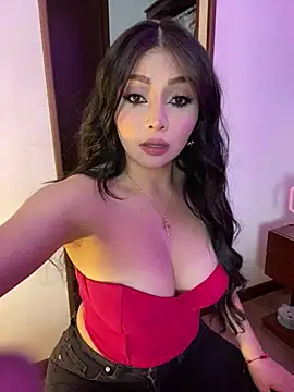 Snapshot of KateLatorre chatting on 03-03-25, 10:20 KateLatorre online show from 03-03-25, 10:20