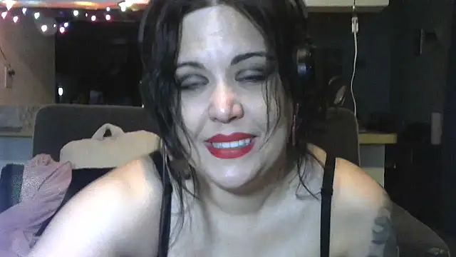 Mistimoon online show from 11-11-25, 03:56