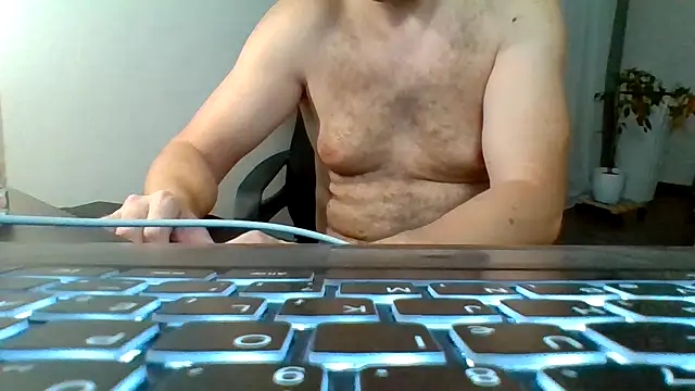 Horney boy86 online show from 09-23-25, 10:28