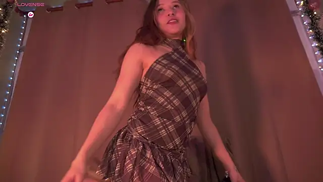 HannaMoom online show from 12-18-25, 10:13