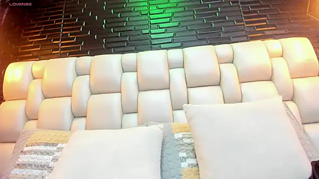 Salo Heaven online show from 11-28-25, 01:55