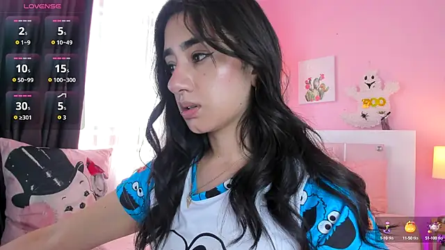 annadu011 online show from 10-15-25, 02:03