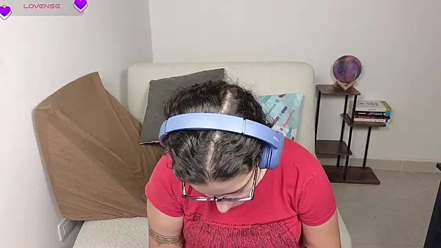 blue  moon  online show from 01-15-26, 03:32