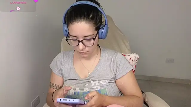 blue  moon  online show from 12-03-25, 04:24