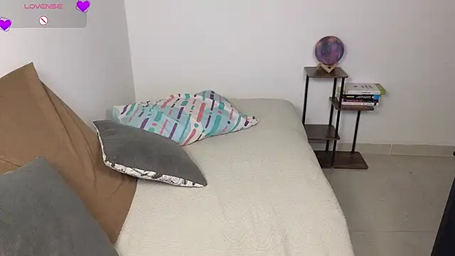 blue  moon  online show from 03-15-26, 03:24