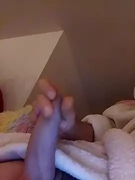 Dani el82xh online show from 02-02-25, 01:02