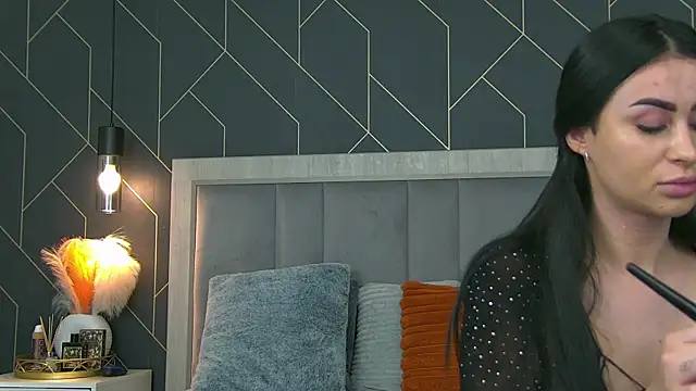 EmyLaveau online show from 03-31-26, 05:20