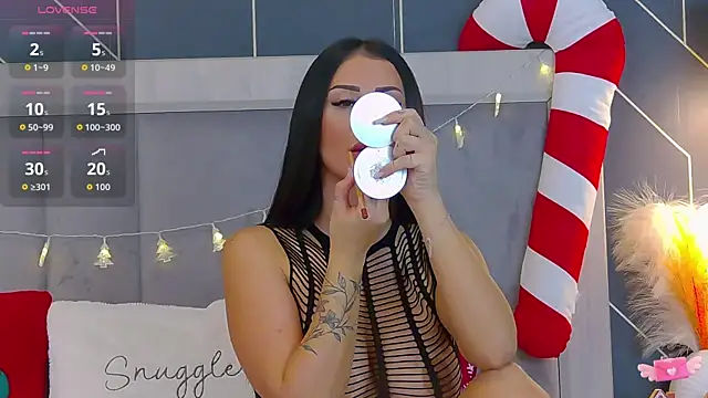 EmyLaveau online show from 12-16-25, 06:50