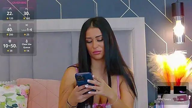 EmyLaveau online show from 09-12-25, 05:29