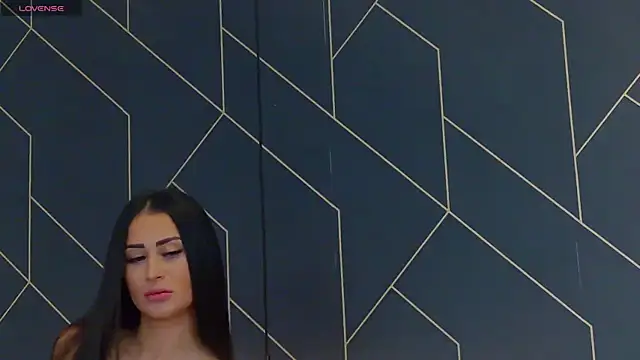 EmyLaveau online show from 12-18-25, 06:40