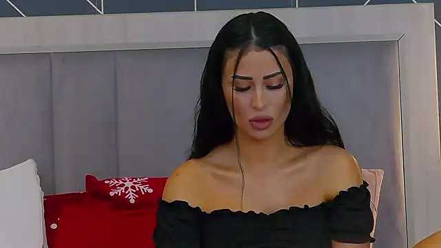 EmyLaveau online show from 01-06-26, 06:28