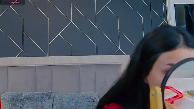 EmyLaveau online show from 02-18-26, 06:22