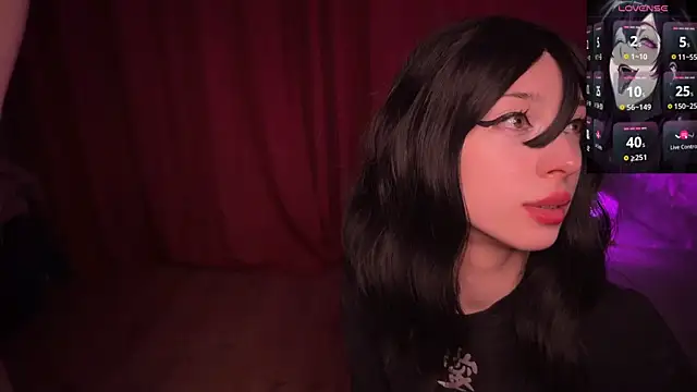 Snapshot of Handsomepure chatting on 02-01-25, 11:10 Handsomepure online show from 02-01-25, 11:10