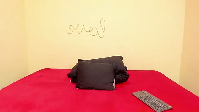 Malaika Toure online show from 01-10-26, 06:09