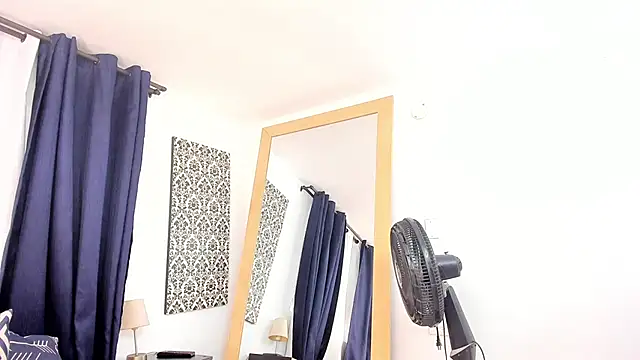 Malaika Toure online show from 10-22-25, 05:23