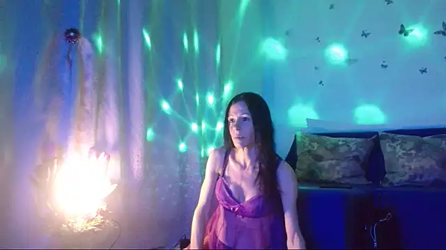 ElysaSun online show from 11-19-25, 06:52