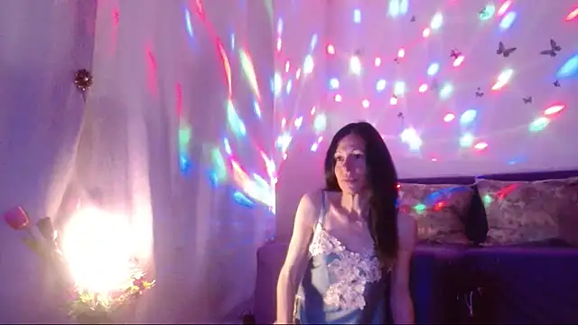 ElysaSun online show from 05-17-26, 05:02