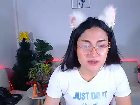 Snapshot of plysaithailand chatting on 06-11-26, 07:49 plysaithailand online show from 06-11-26, 07:49