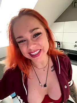 Snapshot of PennyPrincess chatting on 11-14-25, 12:42 PennyPrincess online show from 11-14-25, 12:42