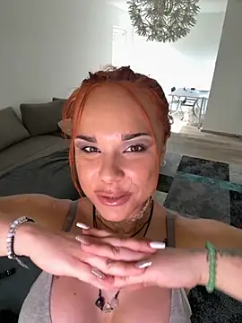 Snapshot of PennyPrincess chatting on 09-10-25, 12:48 PennyPrincess online show from 09-10-25, 12:48