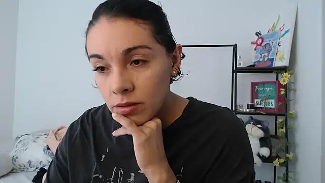 Snapshot of camii_7 chatting on 12-22-24, 05:21 camii 7 online show from 12-22-24, 05:21