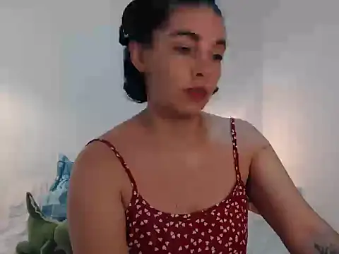 Snapshot of camii_7 chatting on 03-06-25, 04:07 camii 7 online show from 03-06-25, 04:07