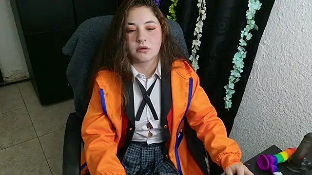 ann bronw online show from 10-28-25, 01:06