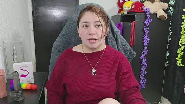 Snapshot of ann_bronw chatting on 07-10-26, 11:43 ann bronw online show from 07-10-26, 11:43